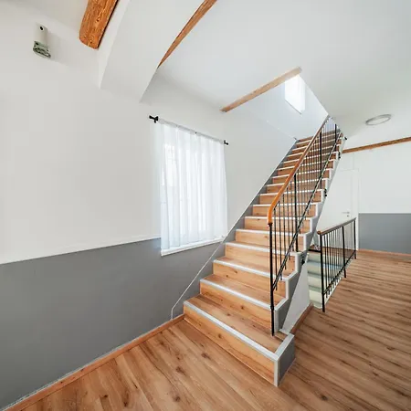 Underground Atelier Penzion