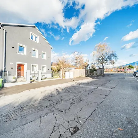 Herberg Underground Atelier *