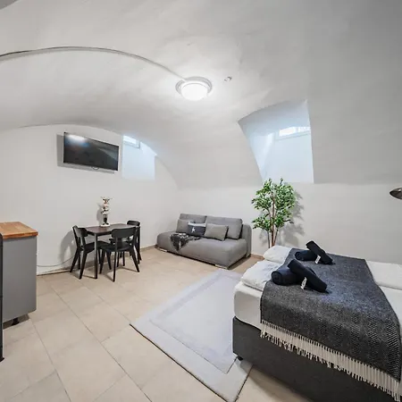 Underground Atelier *